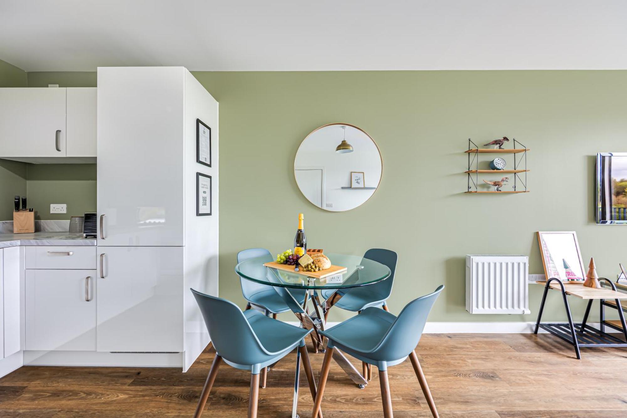 Penthouse Apartment - City Centre - Secure Parking, Balcony, Self-Check-In, Fast Wifi And Smart Tv With Netflix By Yoko Property ミルトン・ケインズ エクステリア 写真