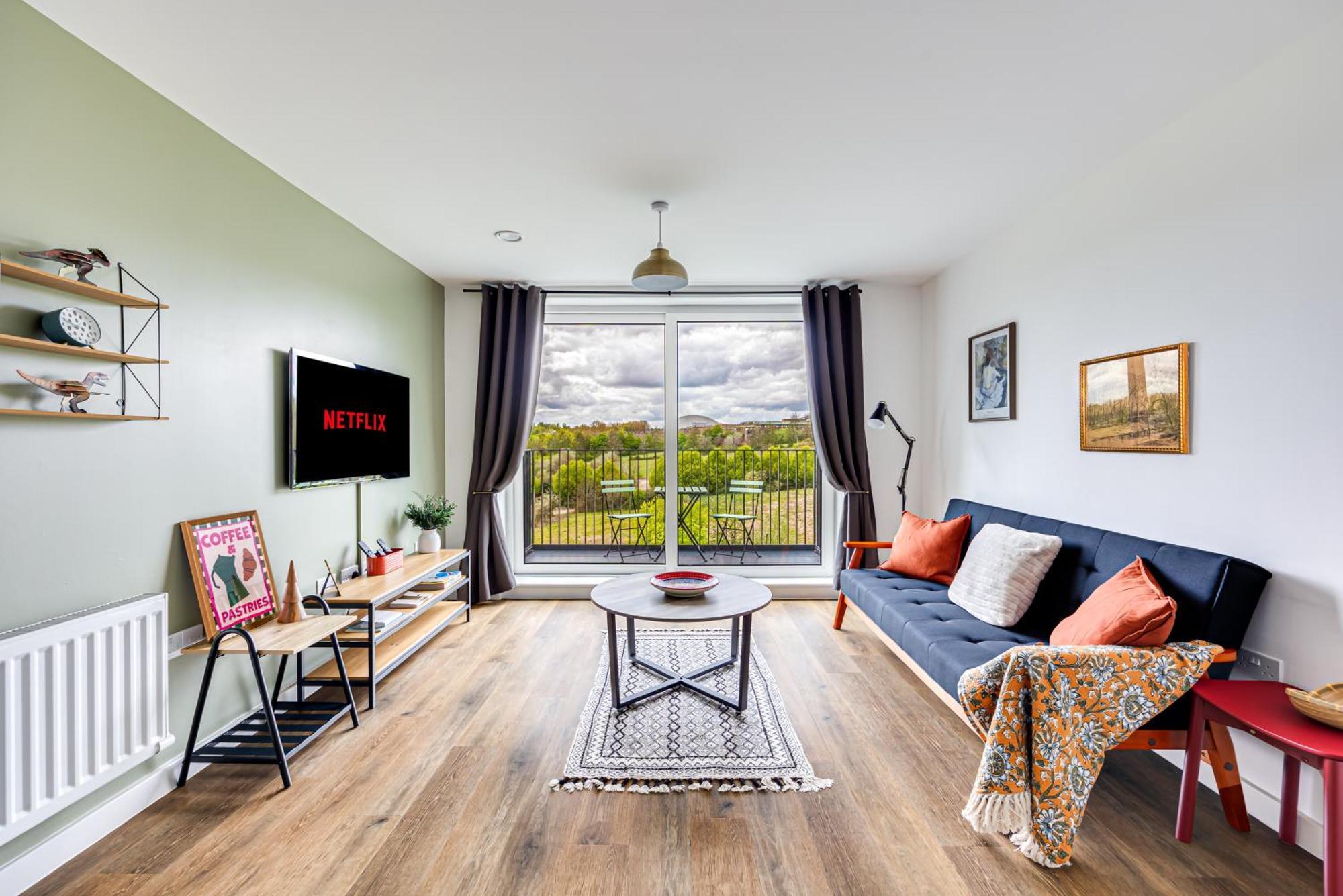 Penthouse Apartment - City Centre - Secure Parking, Balcony, Self-Check-In, Fast Wifi And Smart Tv With Netflix By Yoko Property ミルトン・ケインズ エクステリア 写真