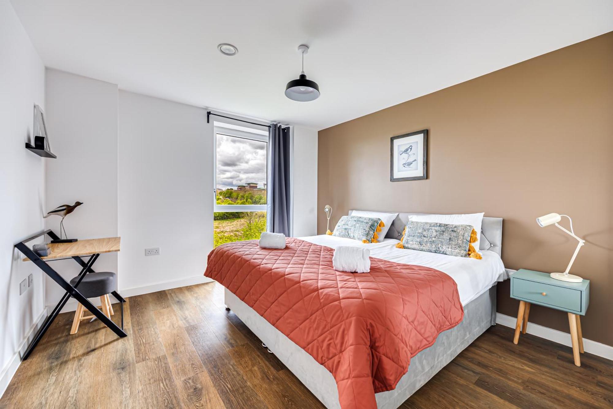 Penthouse Apartment - City Centre - Secure Parking, Balcony, Self-Check-In, Fast Wifi And Smart Tv With Netflix By Yoko Property ミルトン・ケインズ エクステリア 写真